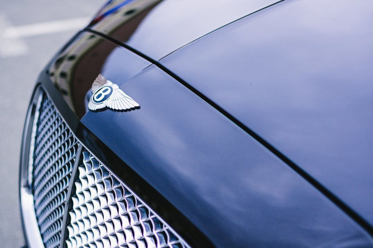 Bentley до 2030 року повністю відмовиться від двигунів внутрішнього згоряння. "Зелені" технології набирають все більшої популярності.