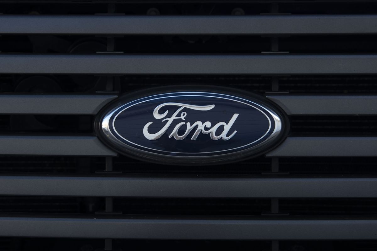 Ford пропонує унікальну програму — нове авто можна забрати з салону безкоштовно. Таким чином компанія розраховує наростити продажі і розширити клієнтську базу.