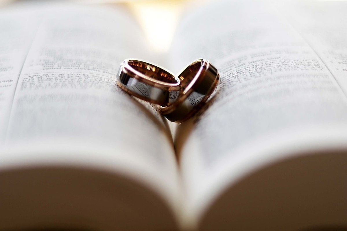 Чому весільні обручки важливіші, ніж ви думаєте: 6 причин. Це символ поваги, вірності і справжнього кохання.
