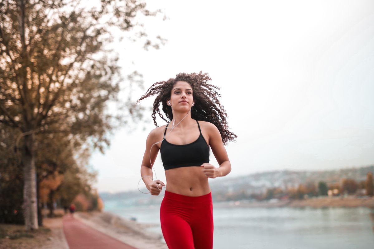 Як правильно бігати, щоб позбавитися від зайвих кілограмів. Чи дійсно біг допомагає схуднути?