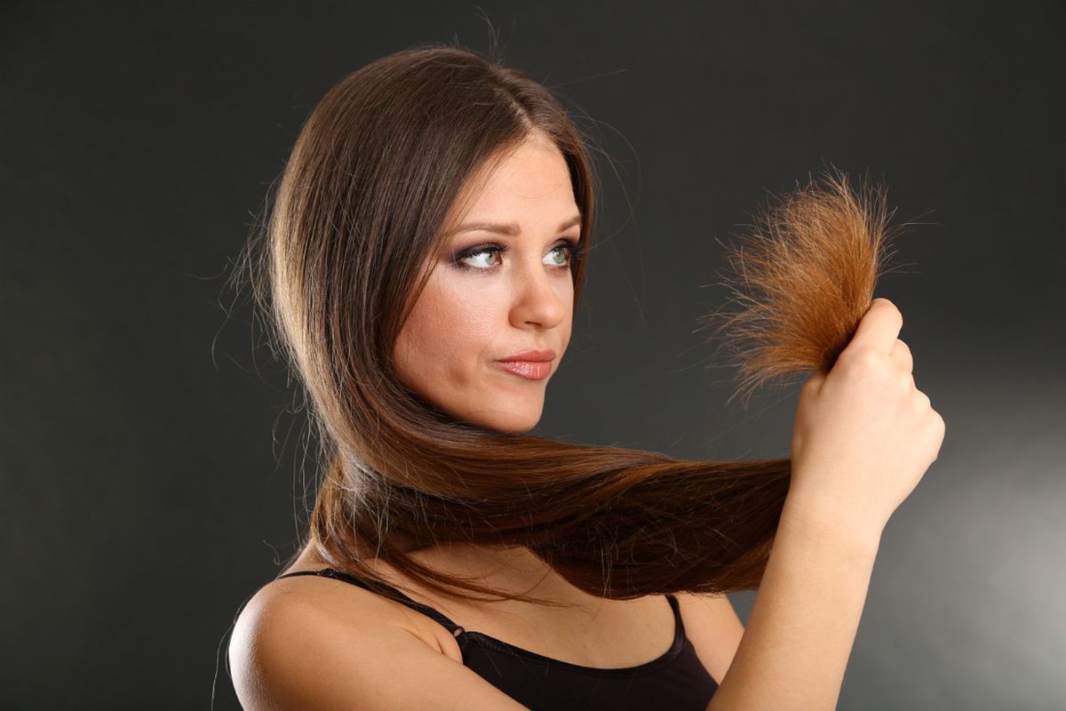 Ці 10 ознак говорять про те, що ви погано доглядаєте за своїм волоссям. Недоглянуте волосся псує зовнішність жінки.