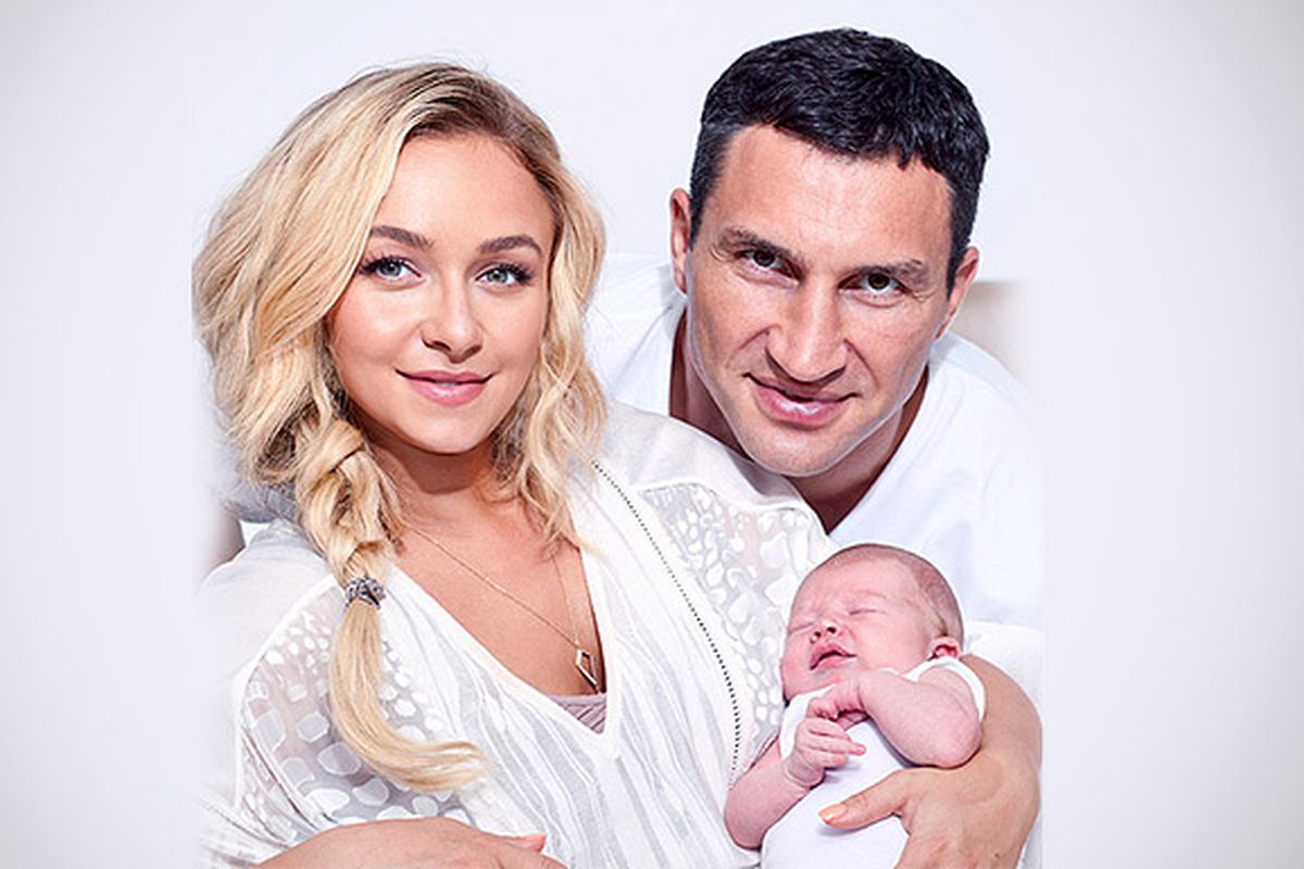 Колишня дружина Володимира Кличка ніжно привітала доньку з Днем народження. Як відомо, дівчина живе з батьком в Україні.