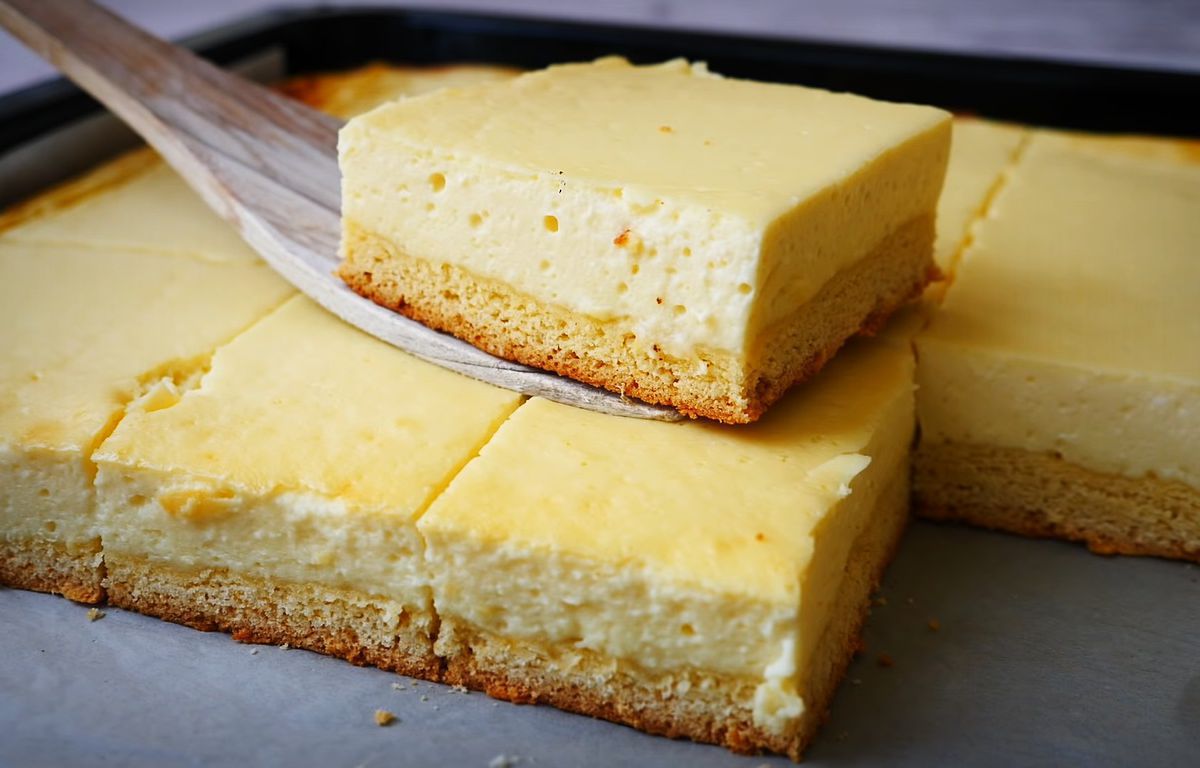 Пиріг-сирник: незрівнянний, ніжний і дуже смачний десерт. Ідеально підійде для чаювання з друзями.
