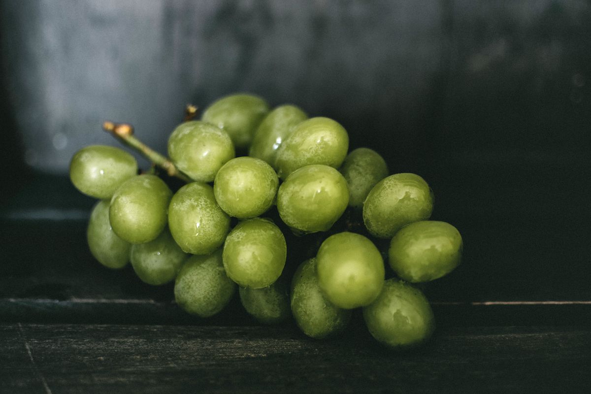 Які японські сорти винограду існують, та як вони прижилися на наших ділянках. Розбираємося з досвідченим виноградарем.