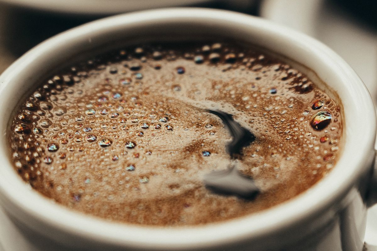Остигла кава з вершками шкодить здоров'ю: висновки вчених. Так так, холодний напій не лише не принесе задоволення, а й може зашкодити організму.