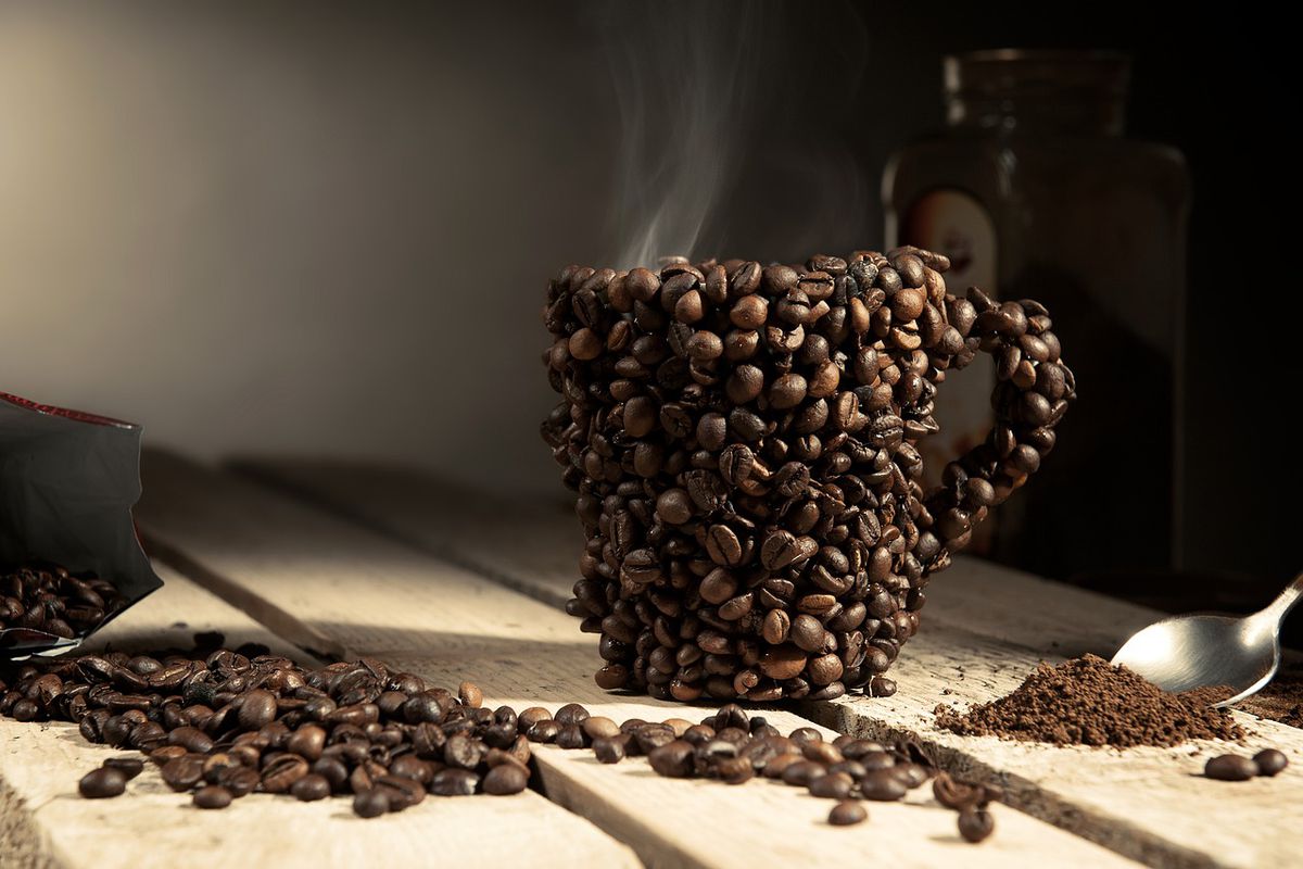 Кофеїн звинуватили у зменшенні обсягів сірої речовини мозку. Регулярне вживання кави впливає обсяг сірої речовини.