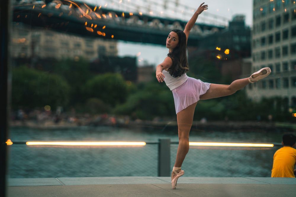 Боді-балет: чим корисний та кому підійде. Спорт, який змінює вигляд і поведінку тіла.