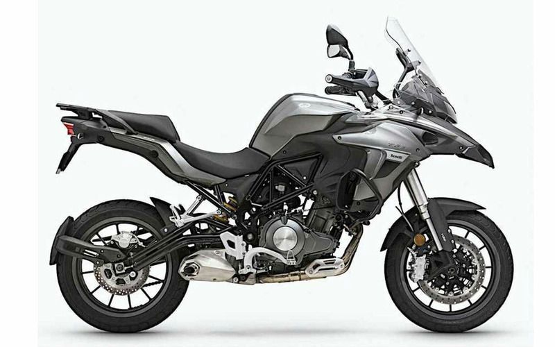 Новинки 2021 року: 5 відмінних мотоциклів для початківців. Моделі, які себе зарекомендували.