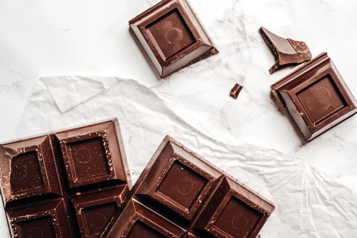 Вчені з США довели користь шоколаду для серця та судин. Шоколад позитивно впливає на стан серця та судин.