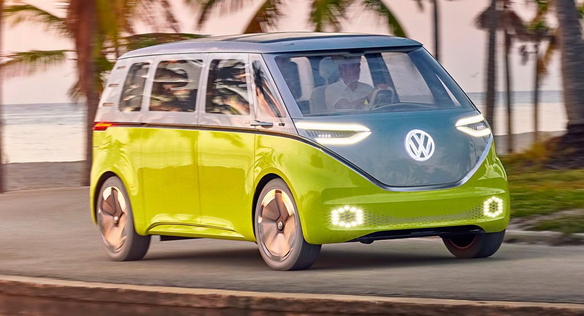 Електричний фургон від Volkswagen стане першим безпілотним транспортом на дорозі. Перші польові випробування пройдуть уже цього року.