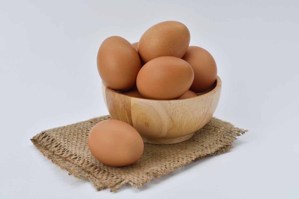 9 найбільш поширених явищ у яєць та їхнє пояснення. Деякі з них дуже небезпечні.