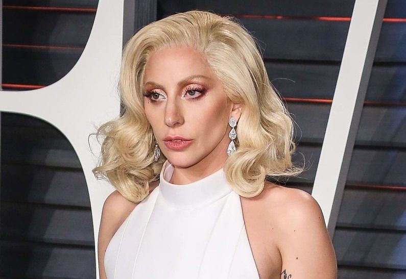 Леді Гага прилетіла до Італії на зйомки фільму House Of Gucci. Кінострічка розповість про історію легендарного будинку моди.