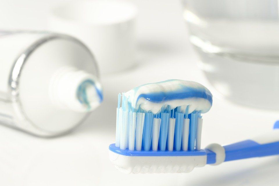 Який збиток буде завданий вашим зубам, якщо не чистити їх протягом 24 годин. Нове дослідження з Китаю.