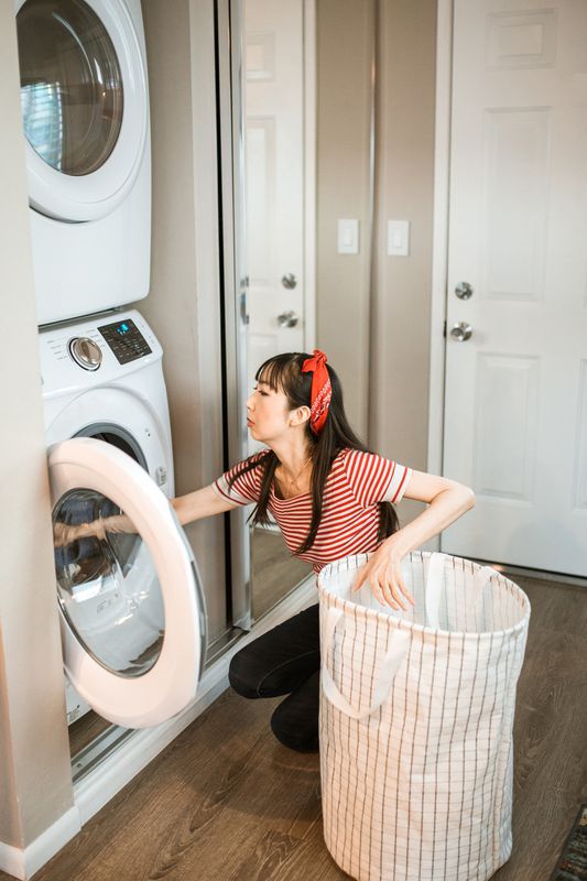 Чому рушники і одяг не можна прати в машинці разом. Дослідження вчених.
