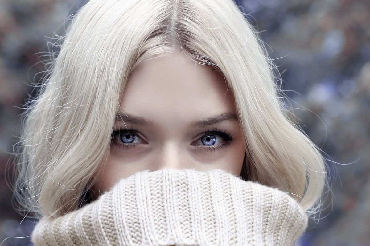 Як зберегти свій блонд холодним: корисні поради від колористів. Холодний відтінок блонду не настільки вже й важко зберегти.