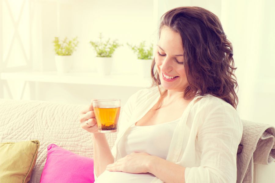 Чи можна вживати чай під час вагітності і який саме. Не кожен вид чаю є безпечним під час вагітності.