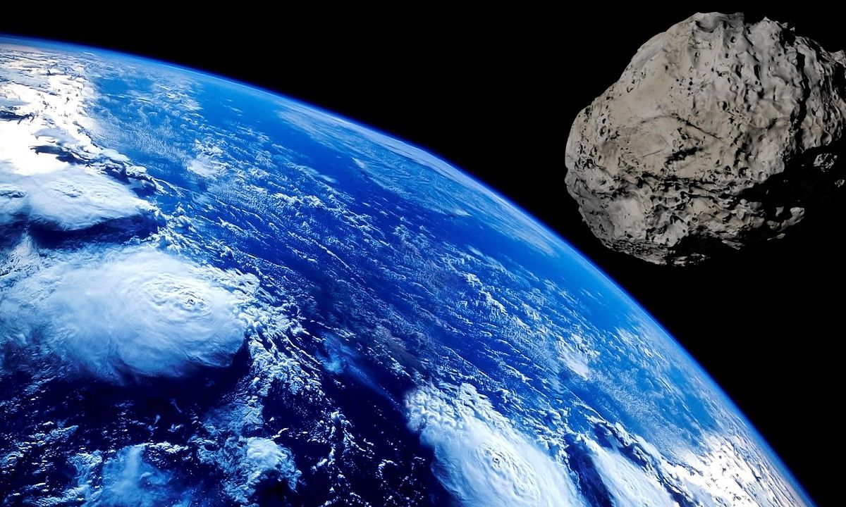В Антарктиді знайдені сліди вибуху великого астероїда. Ця подія відбулася майже півмільйона років тому.