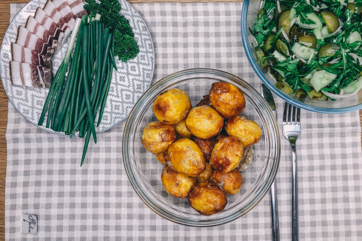 Картопля по-уланівськи — знаменитий рецепт радянської кухні. Дуже смачний і простий рецепт!