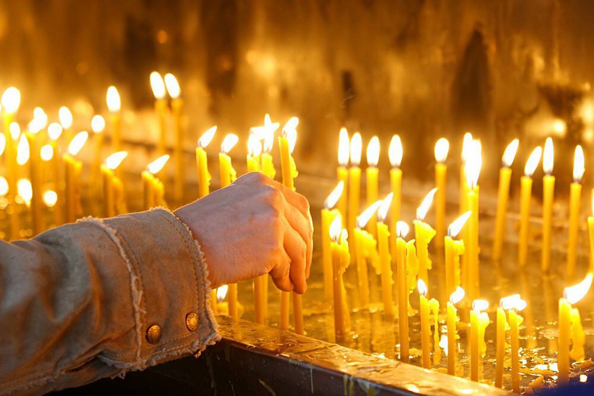 11 травня — Радониця: історія, традиції та прикмети свята. Сьогодні люди відвідують могилки померлих родичів.