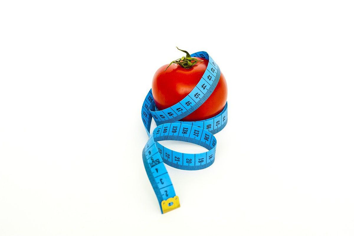Секрети томатної дієти для швидкого схуднення — 5 кг за тиждень. Чому корисно пити томатний сік, щоб схуднути.