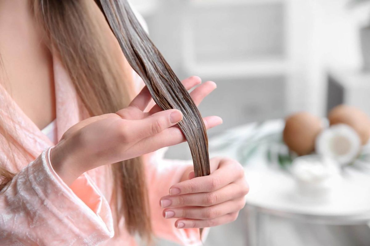 Прості способи для вирівнювання волосся без праски та фена. Волосся можна вирівняти навіть без праски та фена.