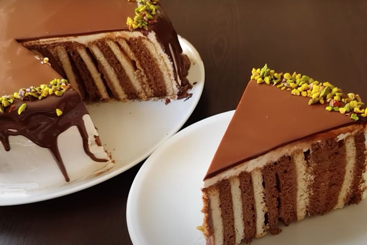 Незвичайний торт без випічки, який легко повторити. І виглядає він просто приголомшливо!