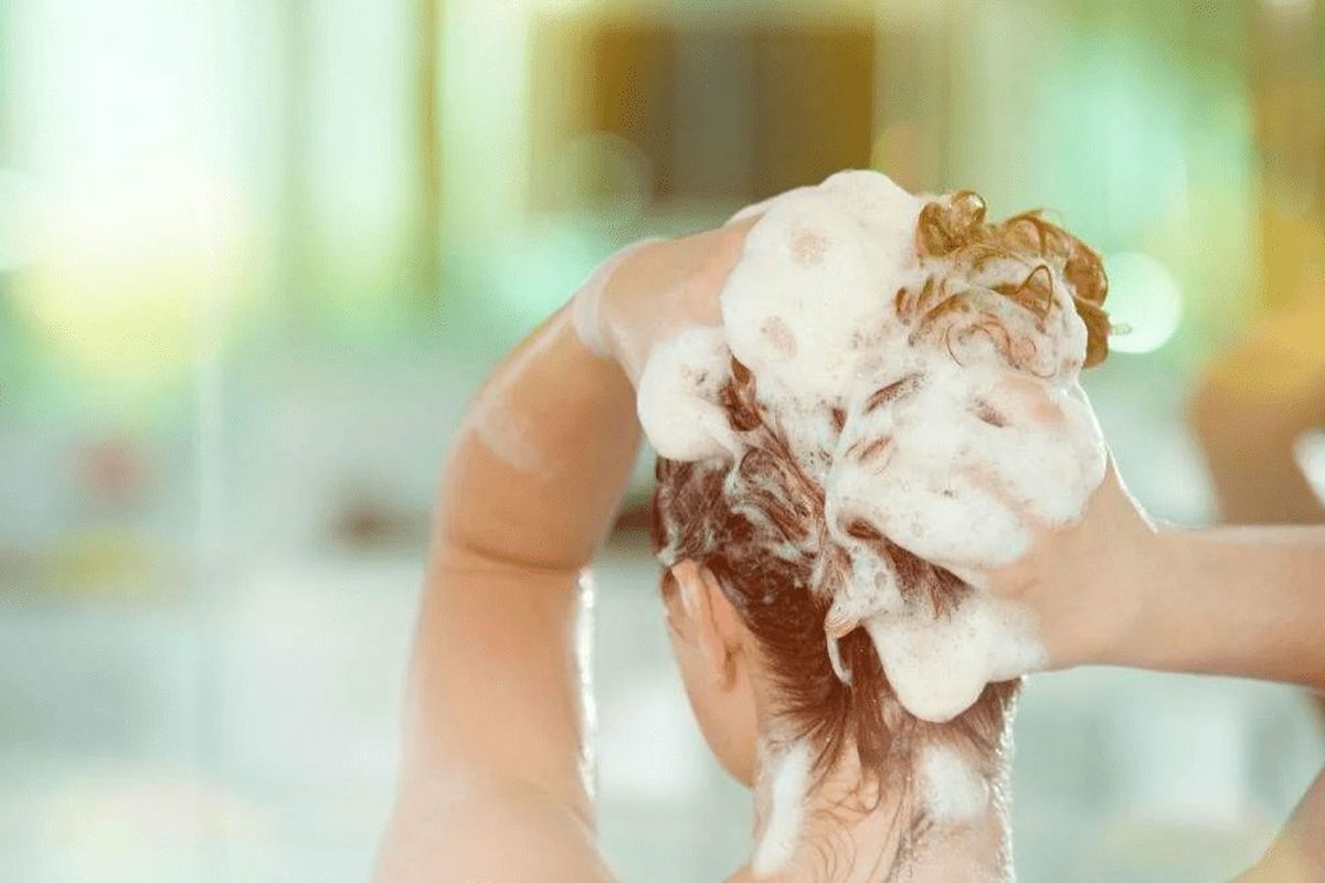 Проблеми, які виникають під час використання безсульфатних шампунів. Безсульфатні шампуні мають свої особливості використання.