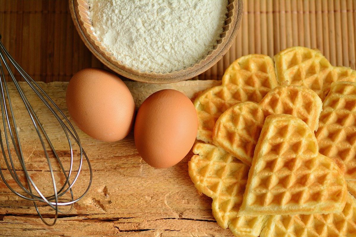 Які продукти можна використовувати замість яєць, щоб випічка вийшла такою ж якісною і смачною. Чим можна замінити яйця у випічці?