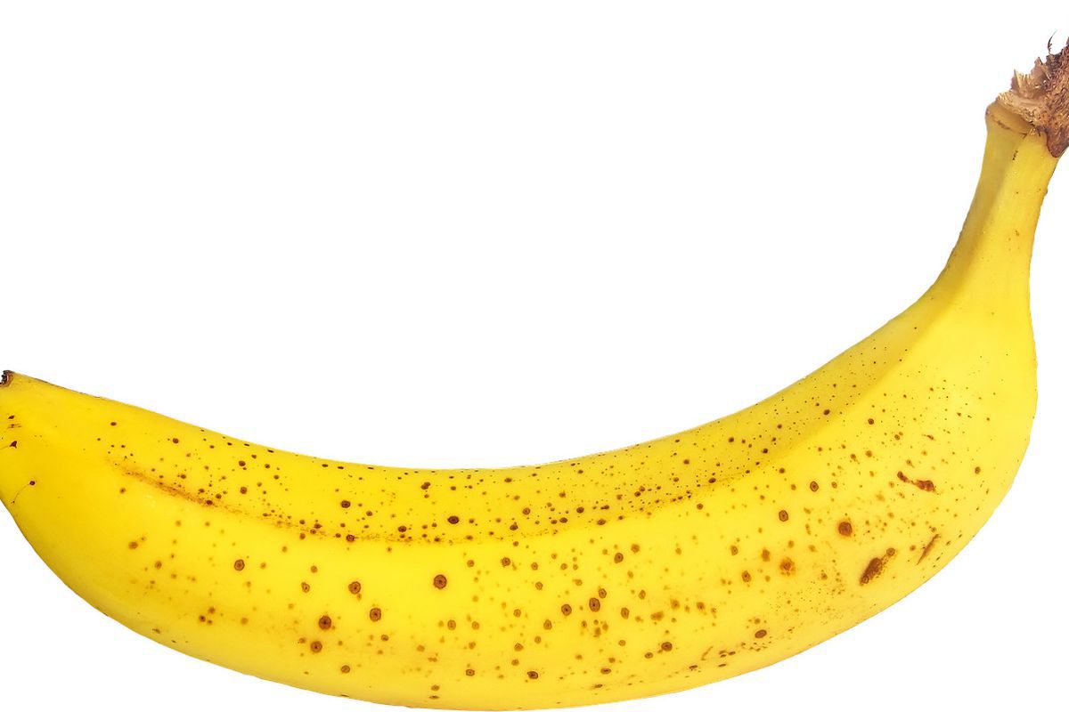 Корисні властивості переспілого банана для здоров'я людини. 8 причин їсти переспілі банани.