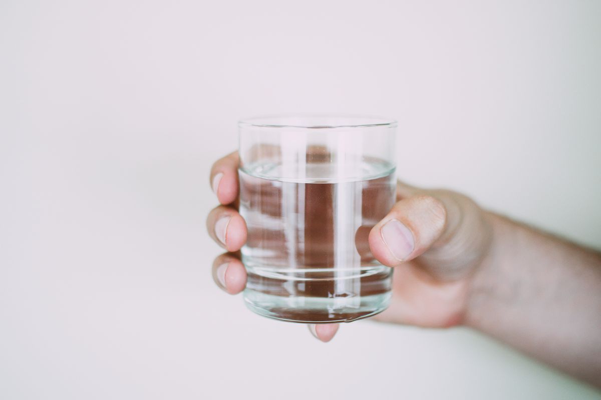 Фахівці розповіли, який напій дозволяє швидше позбутися від стресу. Вода — ефективний помічник у боротьбі зі стресом.