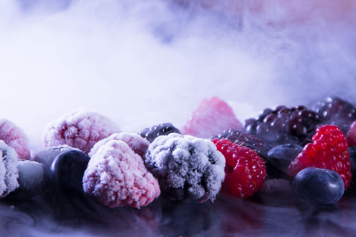 Три відмінних способи заморозки ягід та фруктів на зиму — обирайте, який краще для вас. Фруктові лайфхаки.