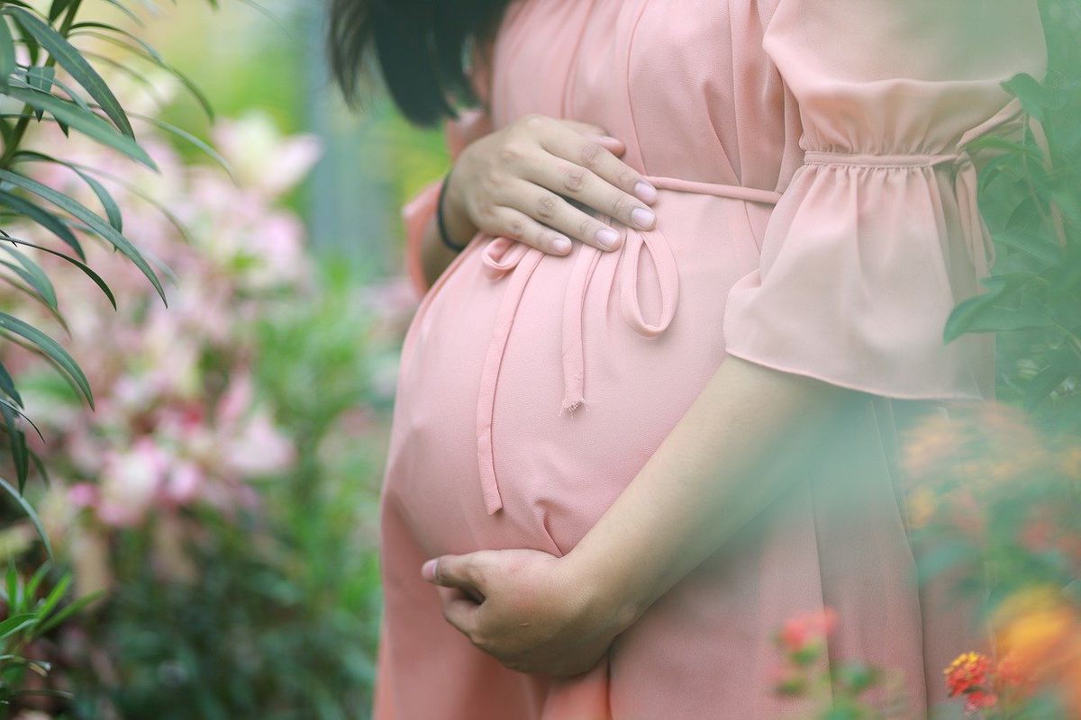 5 ознак вагітності, які часто ігноруються жінками. Неочевидні ознаки вагітності.