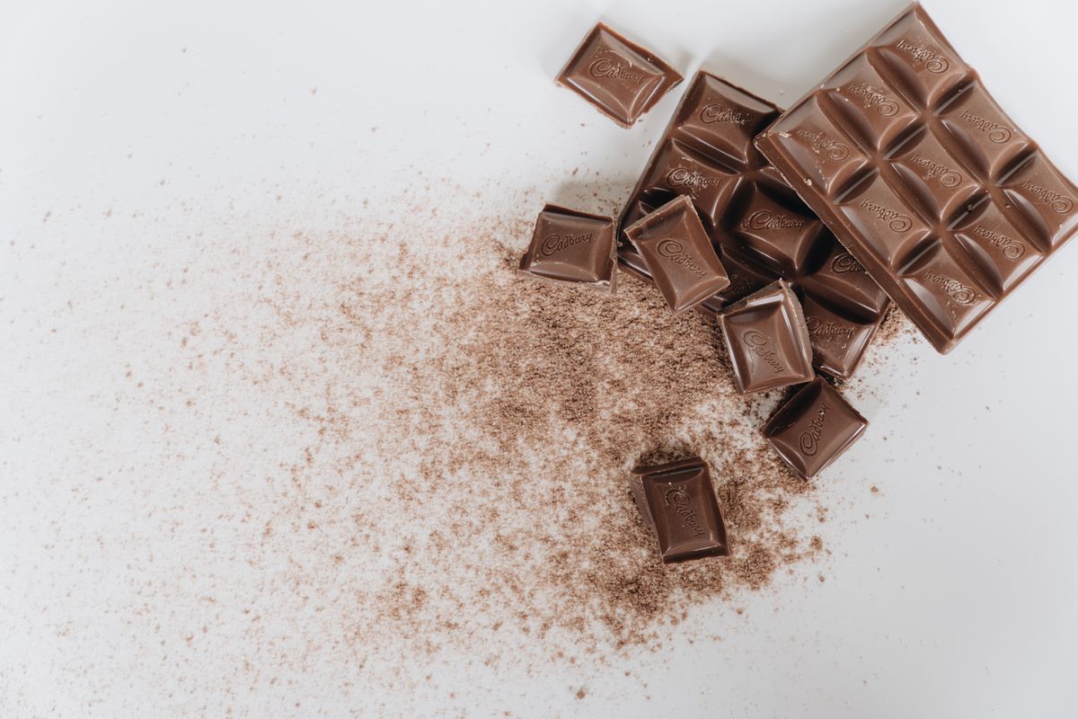 Чи можна залишатися здоровими за умови щоденного вживання шоколаду. Шоколад треба вживати дозовано.