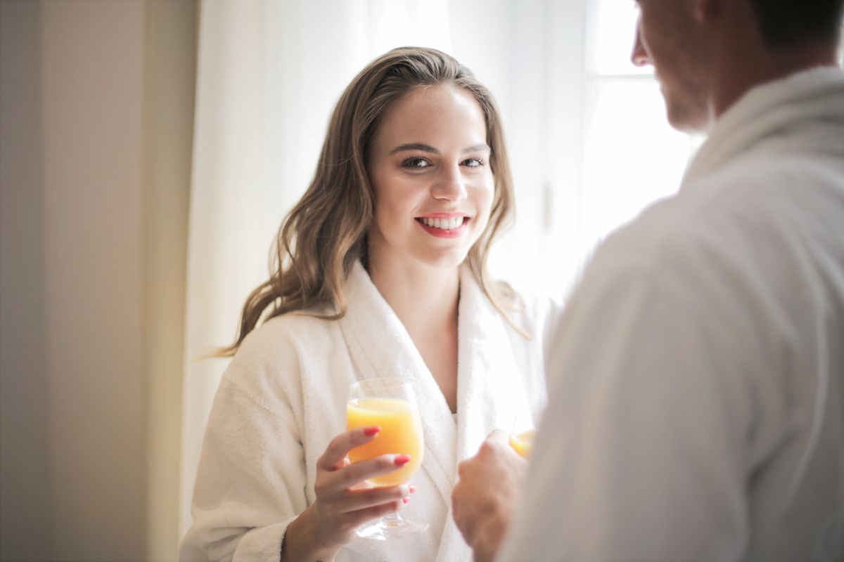 Причини неприємного смаку апельсинового соку після чищення зубів. Що впливає на смак апельсинового соку.