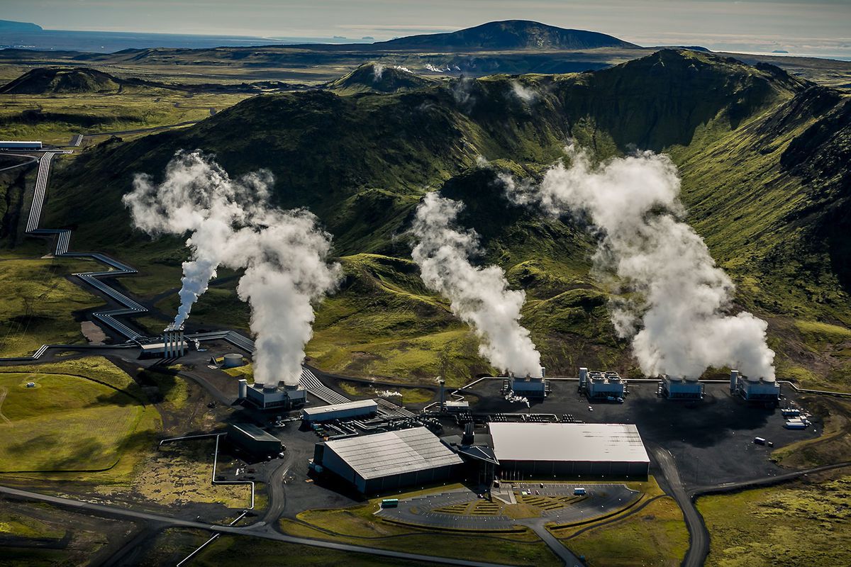 В Ісландії почав працювати найбільший у світі завод з очищення атмосфери від вуглекислоти. Уловлювання CO2 відбувається безпосередньо з навколишнього повітря.