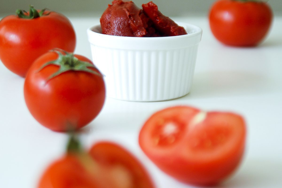 Рекомендації, які допоможуть вибрати смачну і корисну томатну пасту в магазині. Вибираємо якісну томатну пасту.