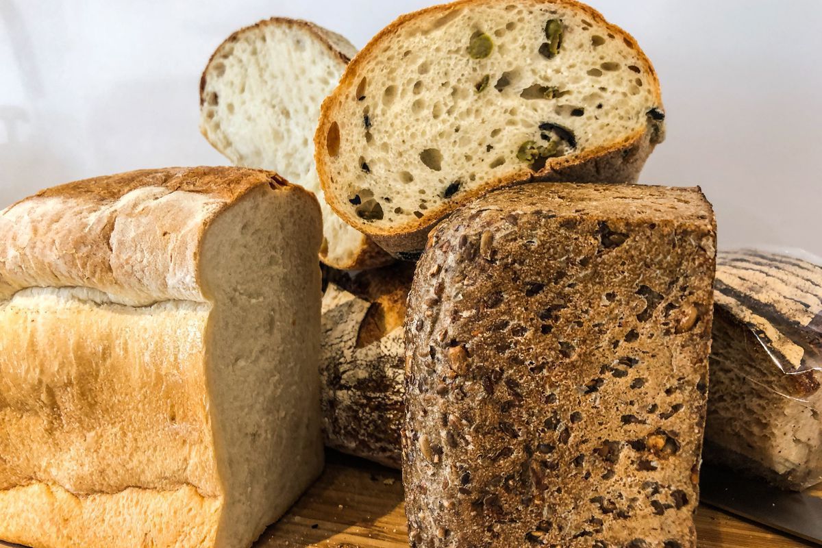 Факти про різні види хліба, які варто знати усім. Не кожен вид хліба є корисним для людей.