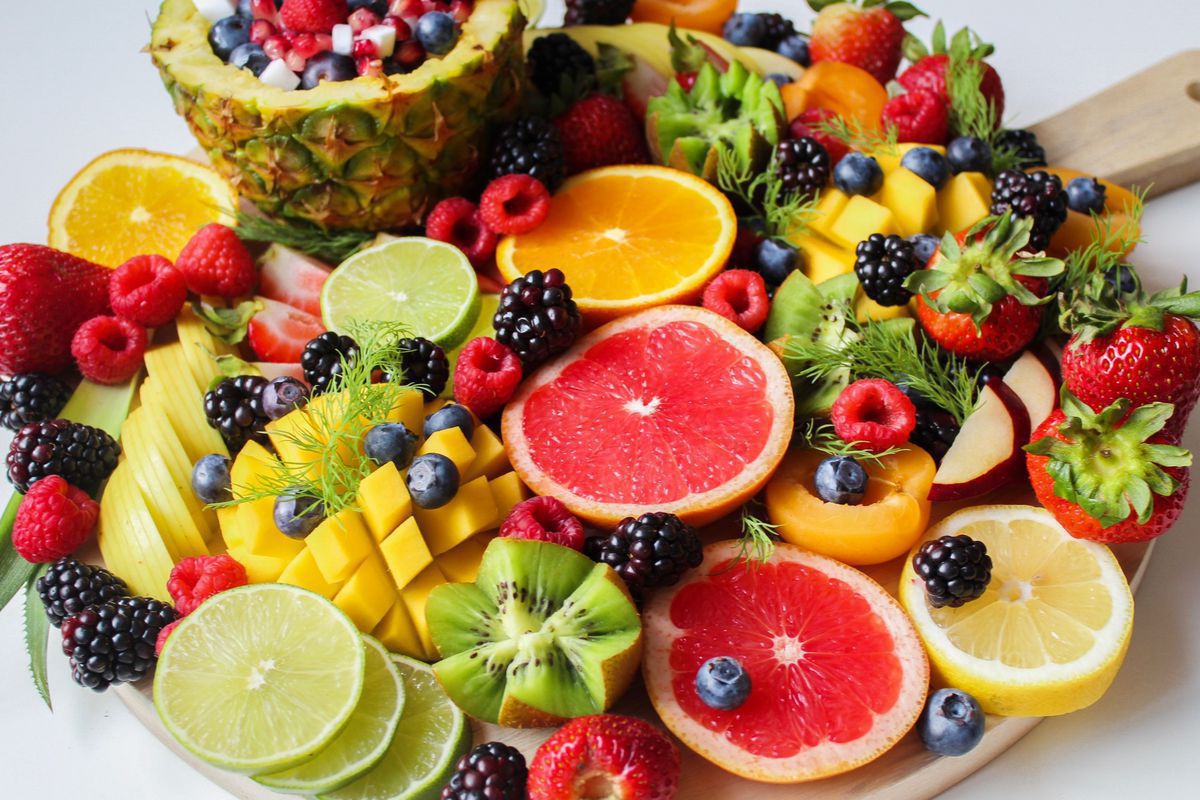 Корисні поради щодо правильного способу вживання фруктів. Вживання фруктів має свої особливості.
