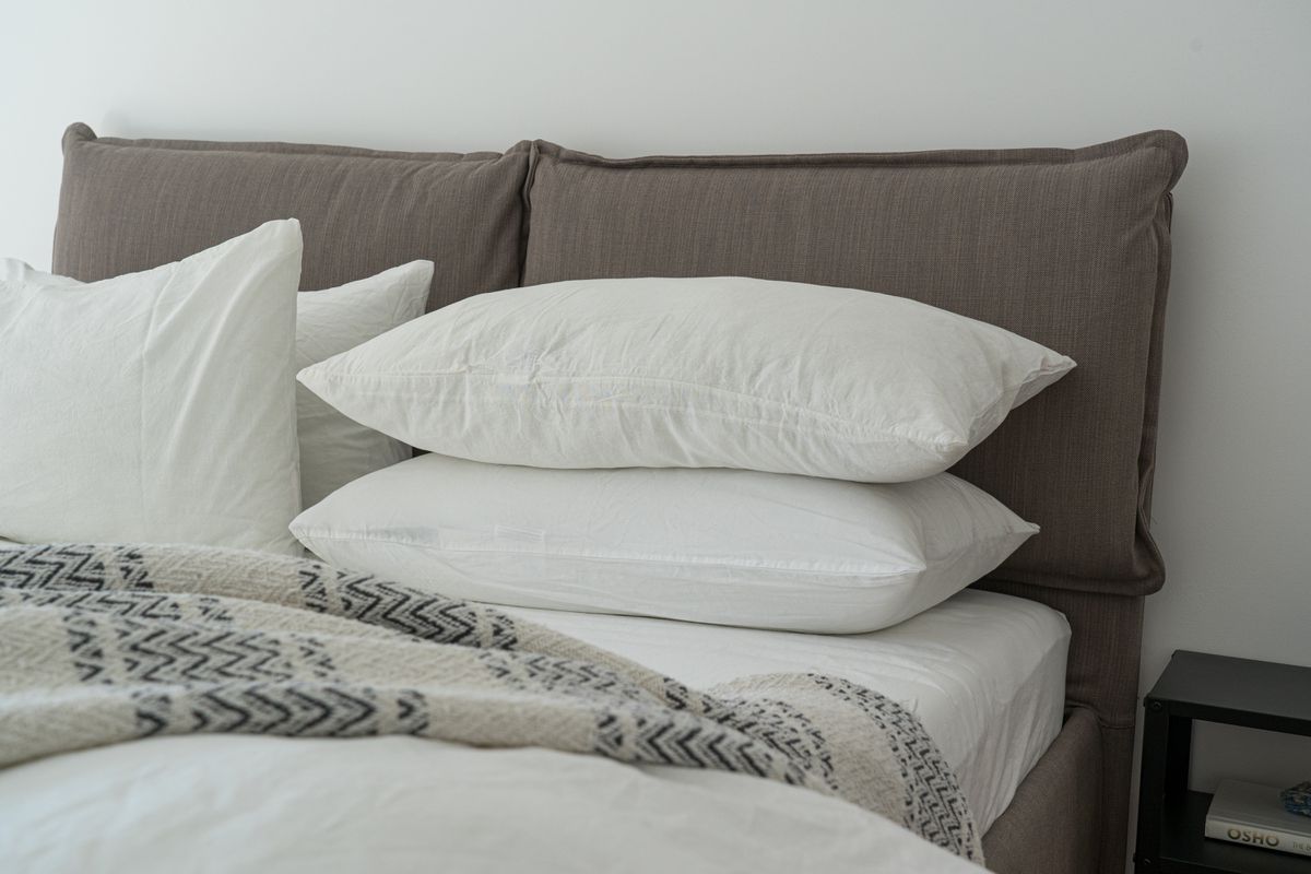 Як подушка може видати наявність у вас певних хвороб. Інколи хвороби можна виявити, уважно подивившись на свою подушку.