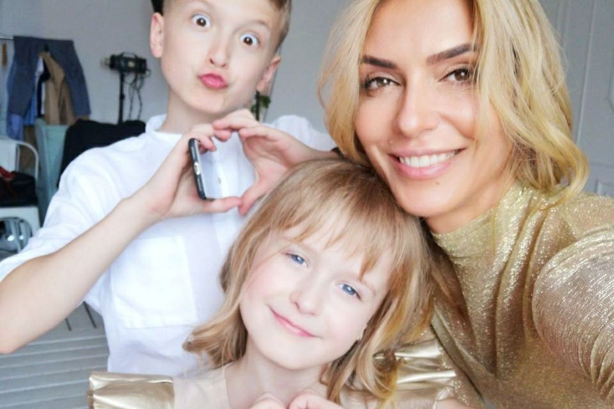 Марина Боржемська порадувала шанувальників новим знімком з дітьми. Екс-тренер шоу «Зважені та щасливі» запостила сімейне фото.