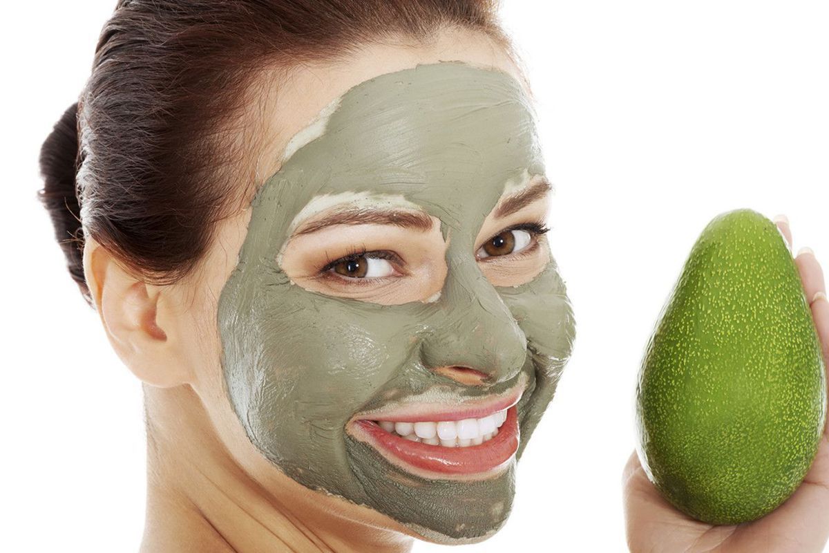 Кілька масок, які зроблять вашу тьмяну шкіру знову сяючою. Тьмяна шкіра може засяяти за допомогою домашніх масок.