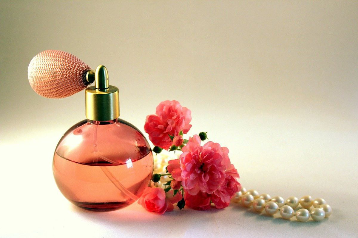 Як парфумерні аромати шкодять вашому здоров'ю. Шкідливий вплив ароматів на здоров'я.
