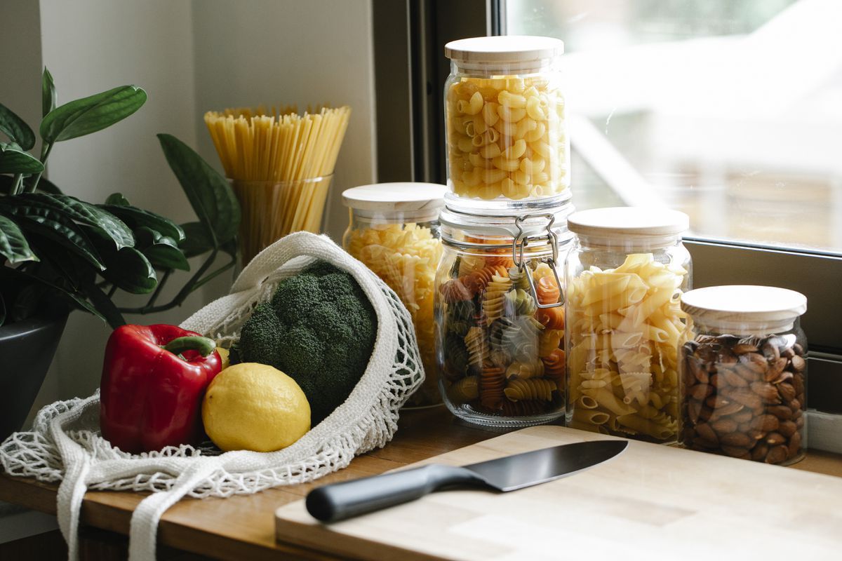 Ці кухонні звички можуть зіпсувати ваше здоров'я. Зіпсувати своє здоров'я можна власними кухонними звичками.