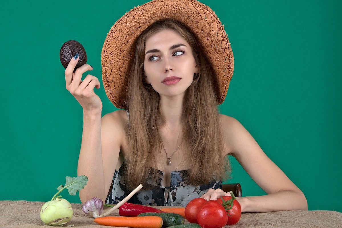 Ці кілька ознак свідчать про те, що у вас є розлад харчової поведінки. Неправильну харчову поведінку видають певні ознаки.