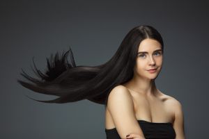 Домашній вітамінний засіб, який ефективно стимулює ріст волосся