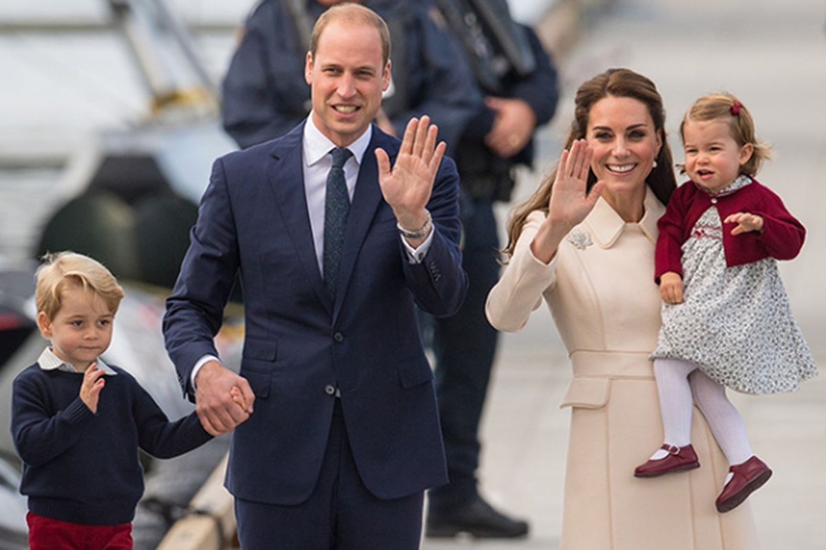 Кейт Міддлтон та принц Вільям переїжджають з Лондона — де тепер житиме подружжя. Іноземні ЗМІ повідомляють, що незабаром герцоги Кембриджські переїдуть з Лондона.