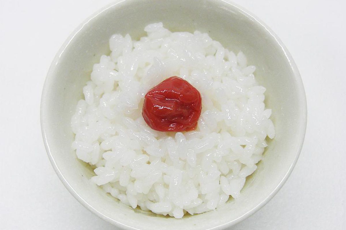 Чому варто вживати рисову кашу щодня. Щоденне вживання рисової каші має певні переваги.