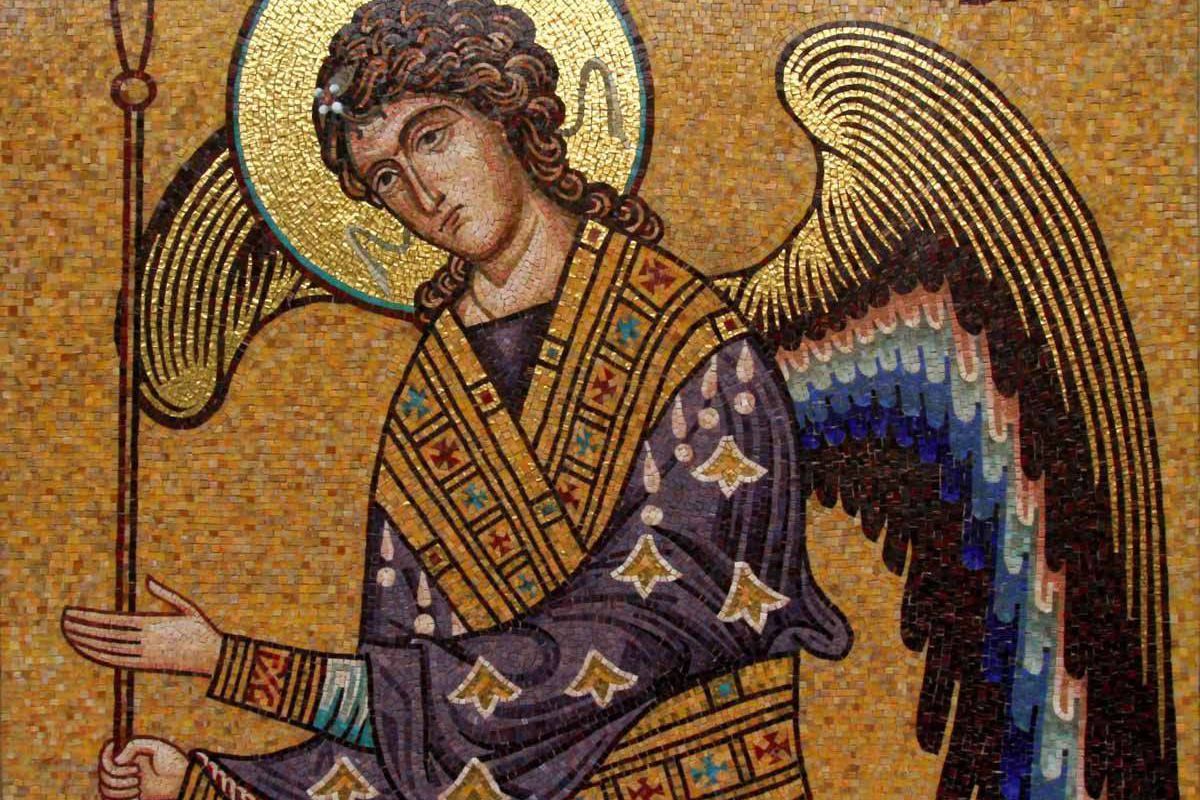 8 квітня — Гавриїл Благовіст: історія, традиції та повір'я свята. У народі вірили, що сьогодні архангел Гавриїл спускається на землю, щоб виконати бажання людей.