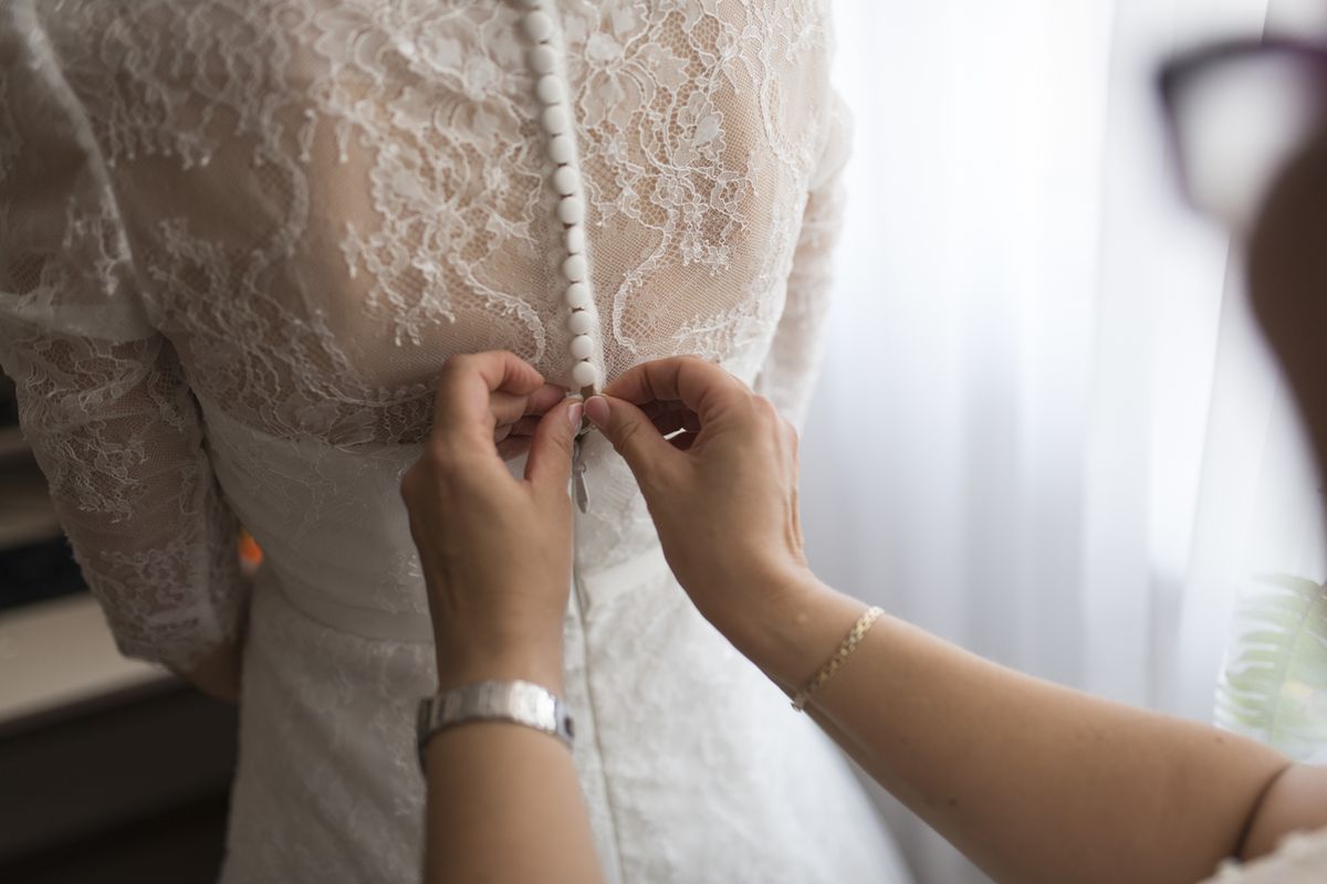 Що станеться, якщо вийти заміж в чужій весільній сукні: прикмети. Що буде, якщо одягнути чужий весільний наряд.