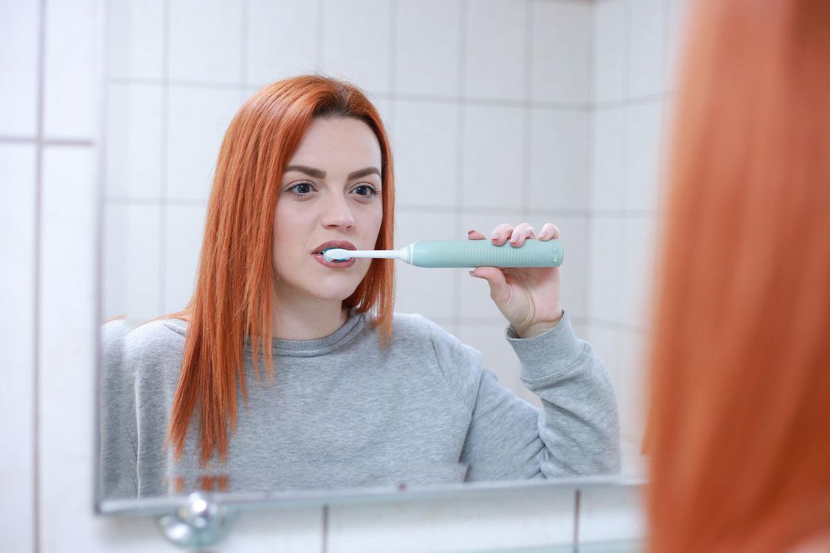 8 причин купити електричну зубну щітку. Знадобиться всім!